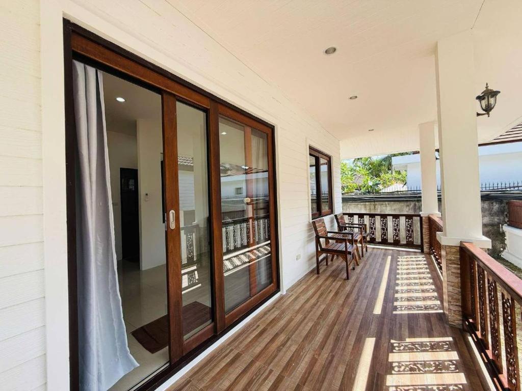 Chill Inn Lipa Noi Hostel And Beach Cafe Ко Самуи Екстериор снимка